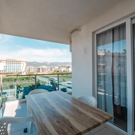 Flat W Pool And Sea-view Balcony 1 Min To Beach Apartment *